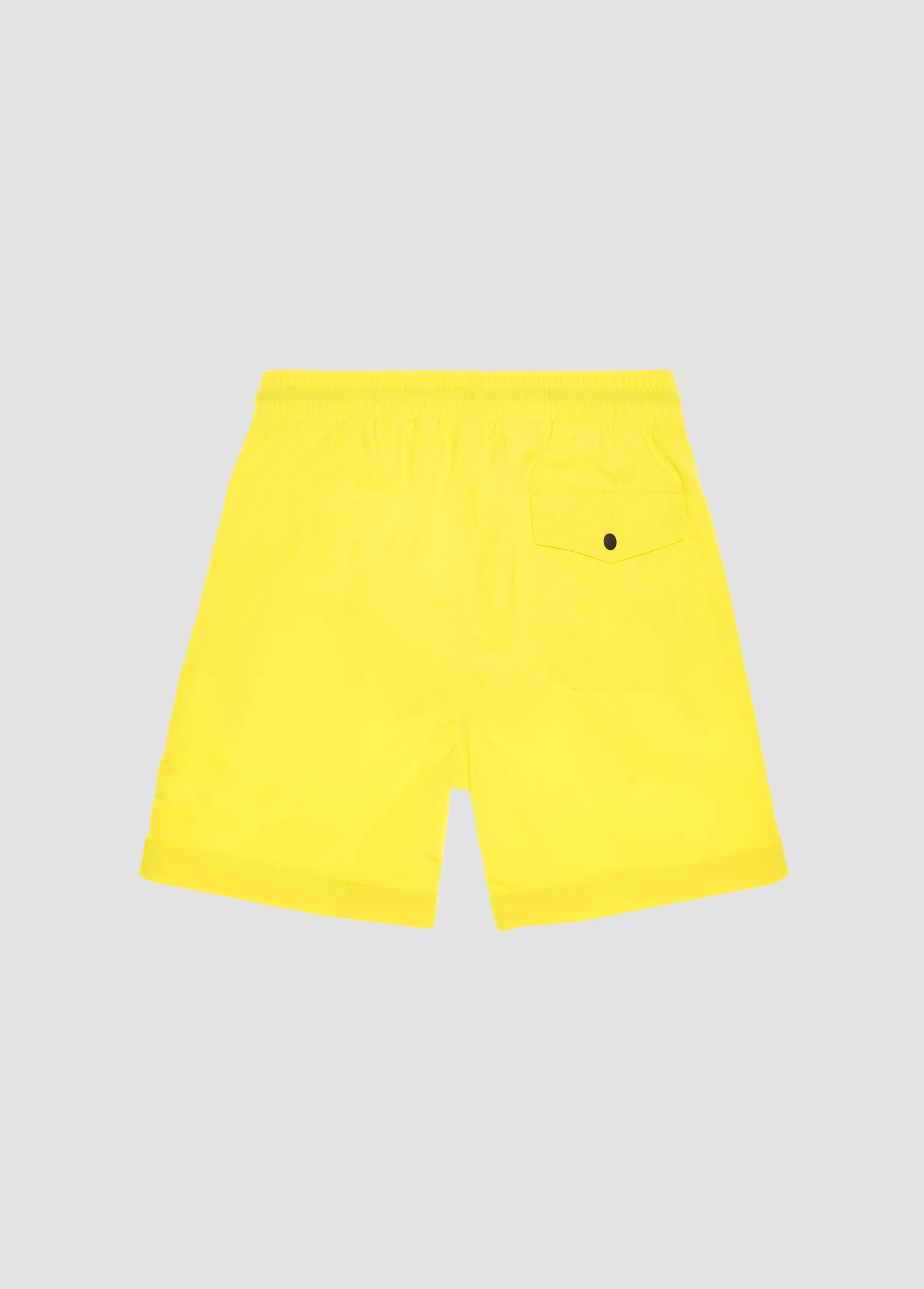 BAÑADOR REGULAR FIT DE TEJIDO TÉCNICO CON PARCHE DEL LOGOTIPO