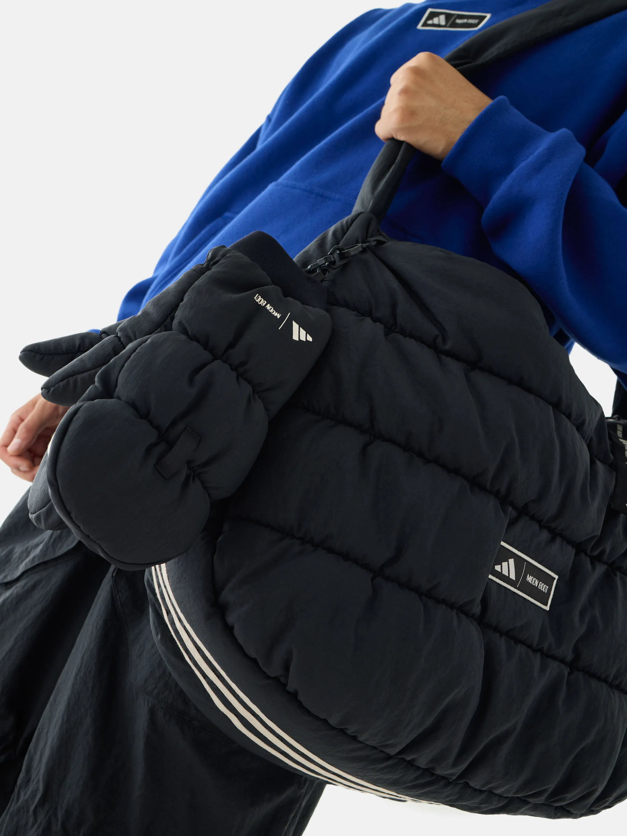 Bolso shopper negro acolchado de adidas x Moon Boot