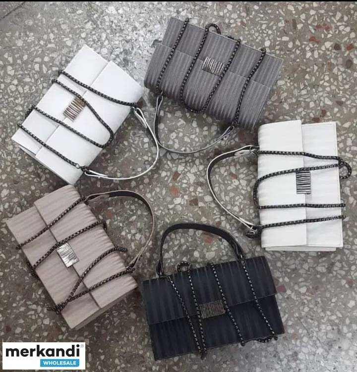 Bolsos de mujer Accesorios de moda turcos para mujer.