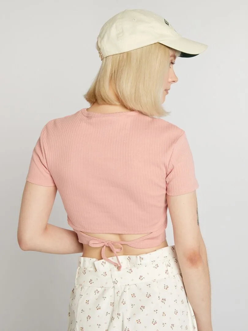 CAMISETA CROPPED DE CANALé CON CINTAS  ROSA
