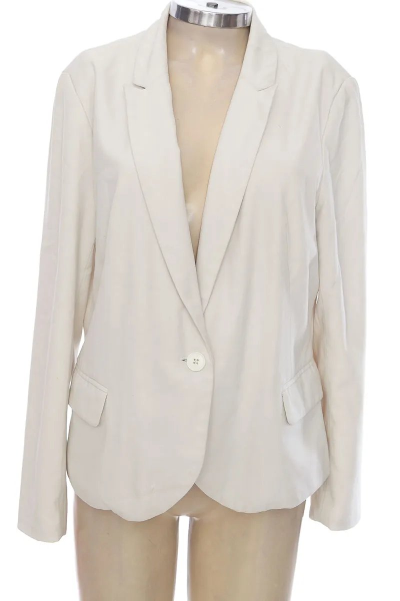 CHAQUETA / ABRIGO COLOR BEIGE  STRADIVARIUS