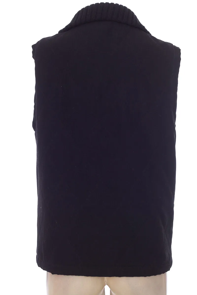 CHAQUETA / ABRIGO COLOR NEGRO  CHAMARRAS