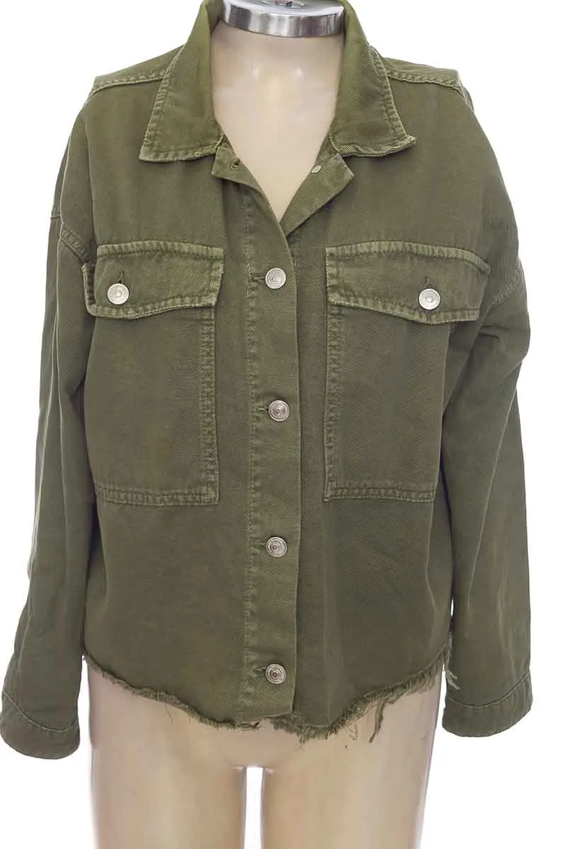 CHAQUETA / ABRIGO COLOR VERDE  ZARA