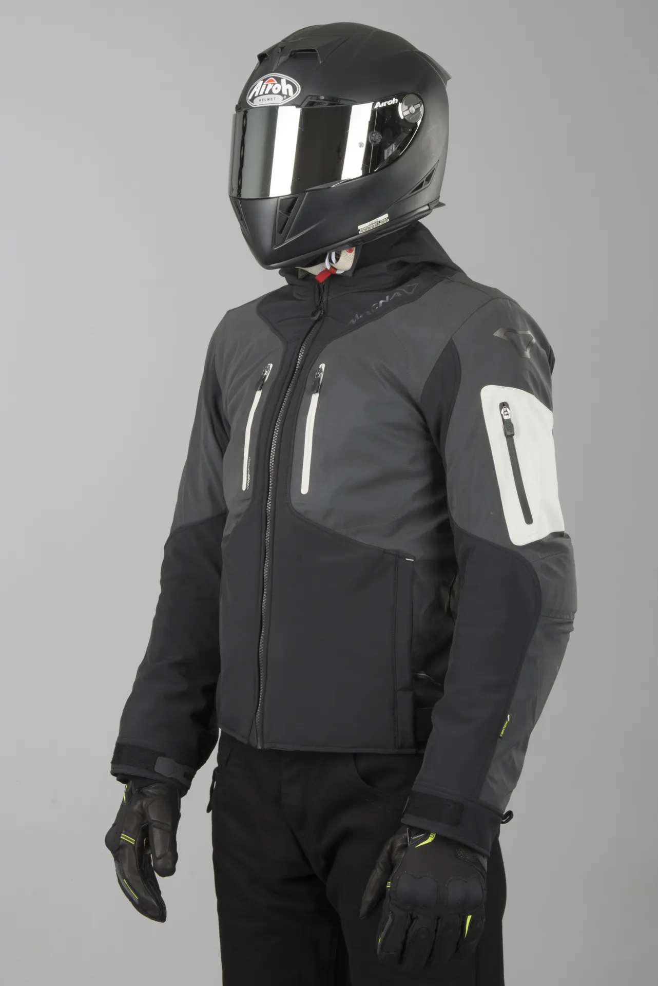 CHAQUETA SOFTSHELL DE MOTO MACNA AYTEE NIGHT EYE NEGROGRIS