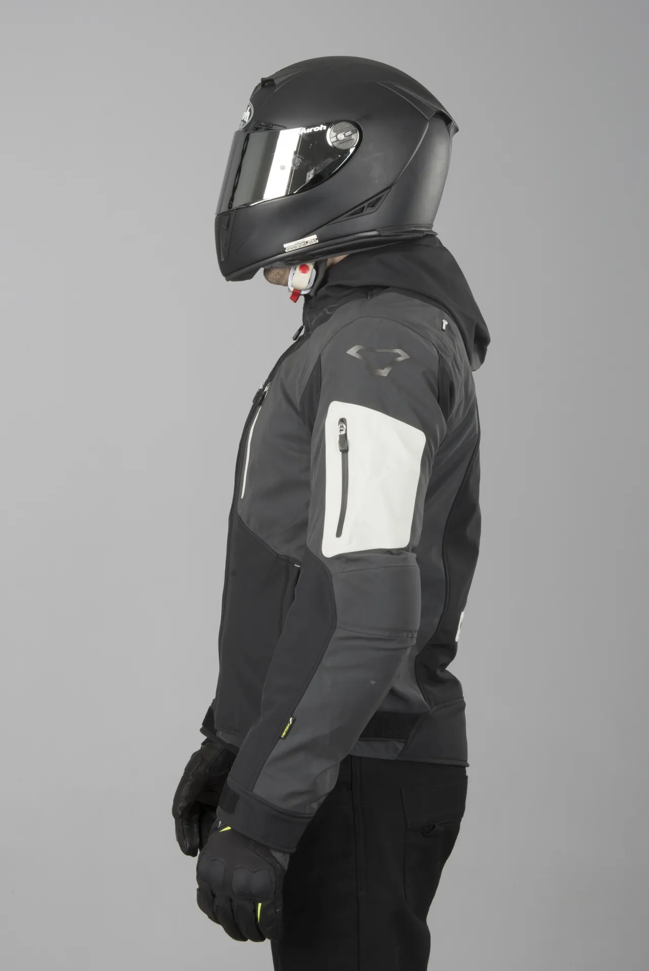 CHAQUETA SOFTSHELL DE MOTO MACNA AYTEE NIGHT EYE NEGROGRIS