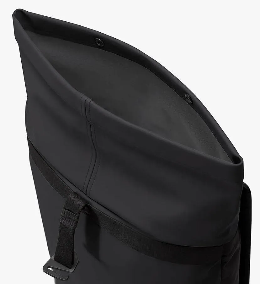 MOCHILA UCON ACROBATICS VITO MEDIUM LOTUS  BLACK