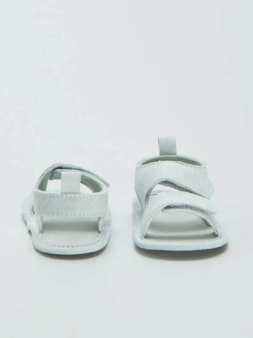 SANDALIAS ABIERTAS CON VELCRO  VERDE