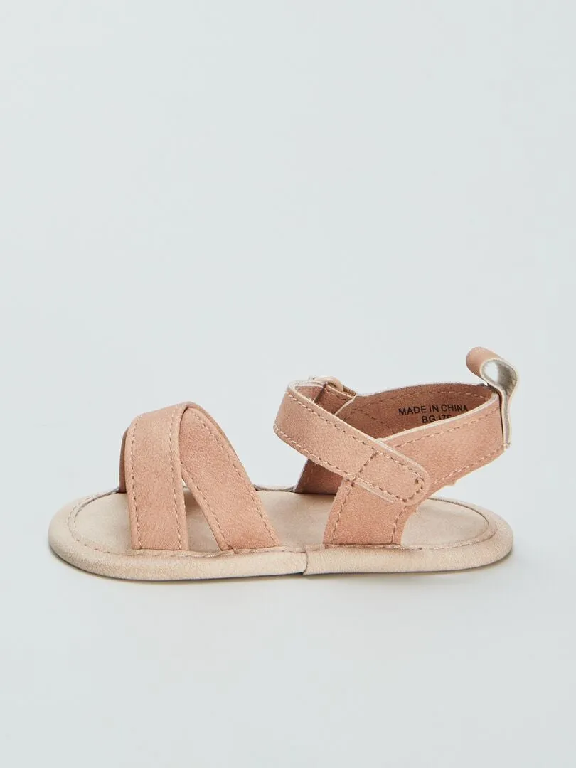 SANDALIAS CON TIRAS  MARRON