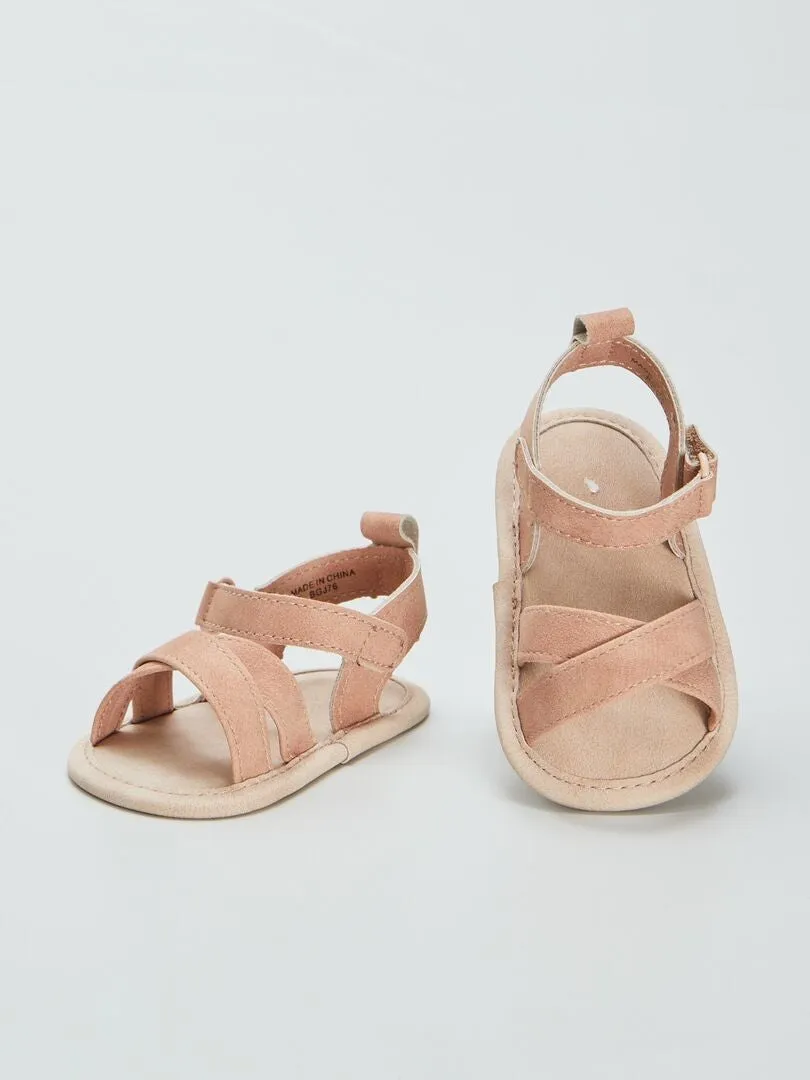 SANDALIAS CON TIRAS  MARRON