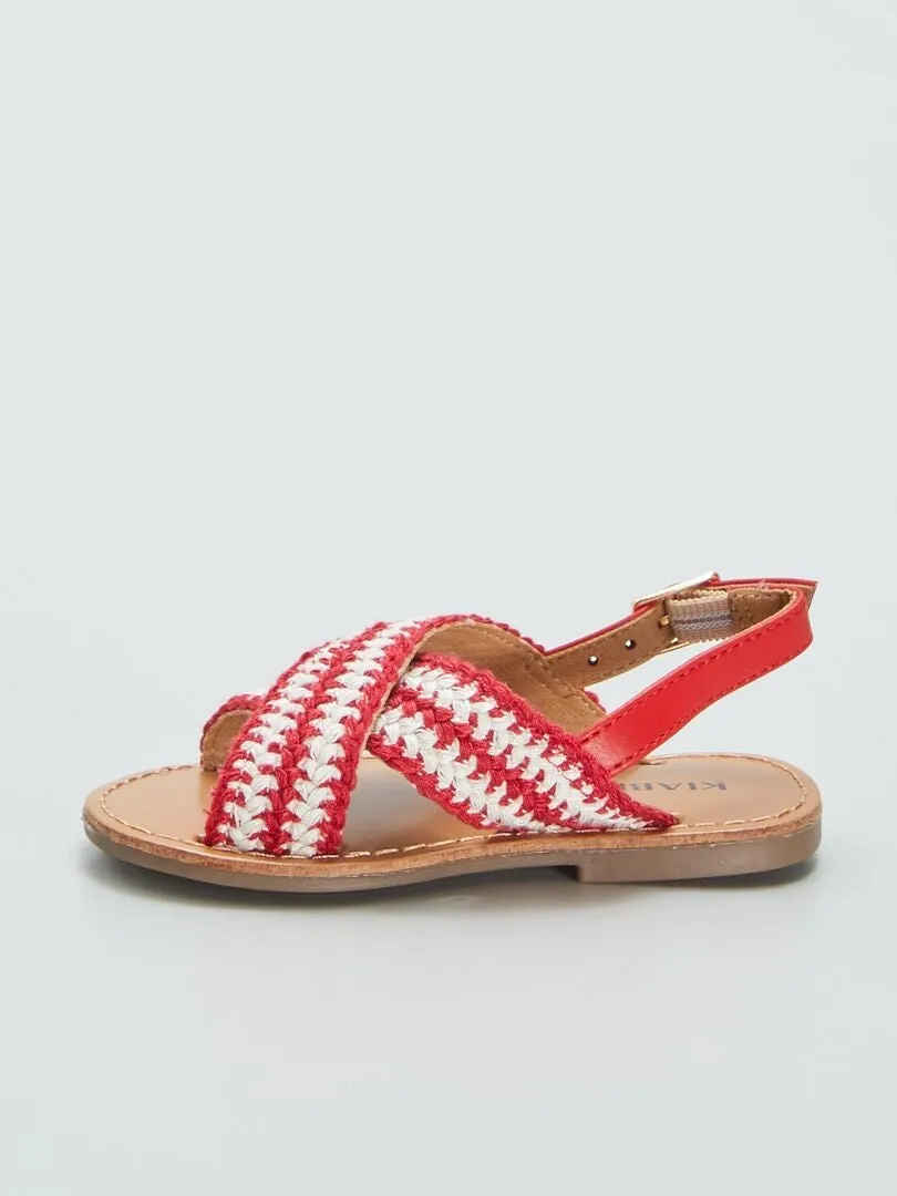 SANDALIAS PLANAS CON TIRAS CRUZADAS  ROJO