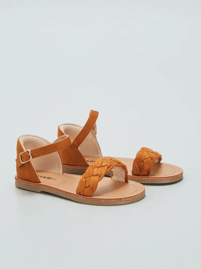 SANDALIAS PLANAS  MARRON