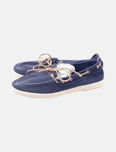Televen Zapato azul detalle cordón