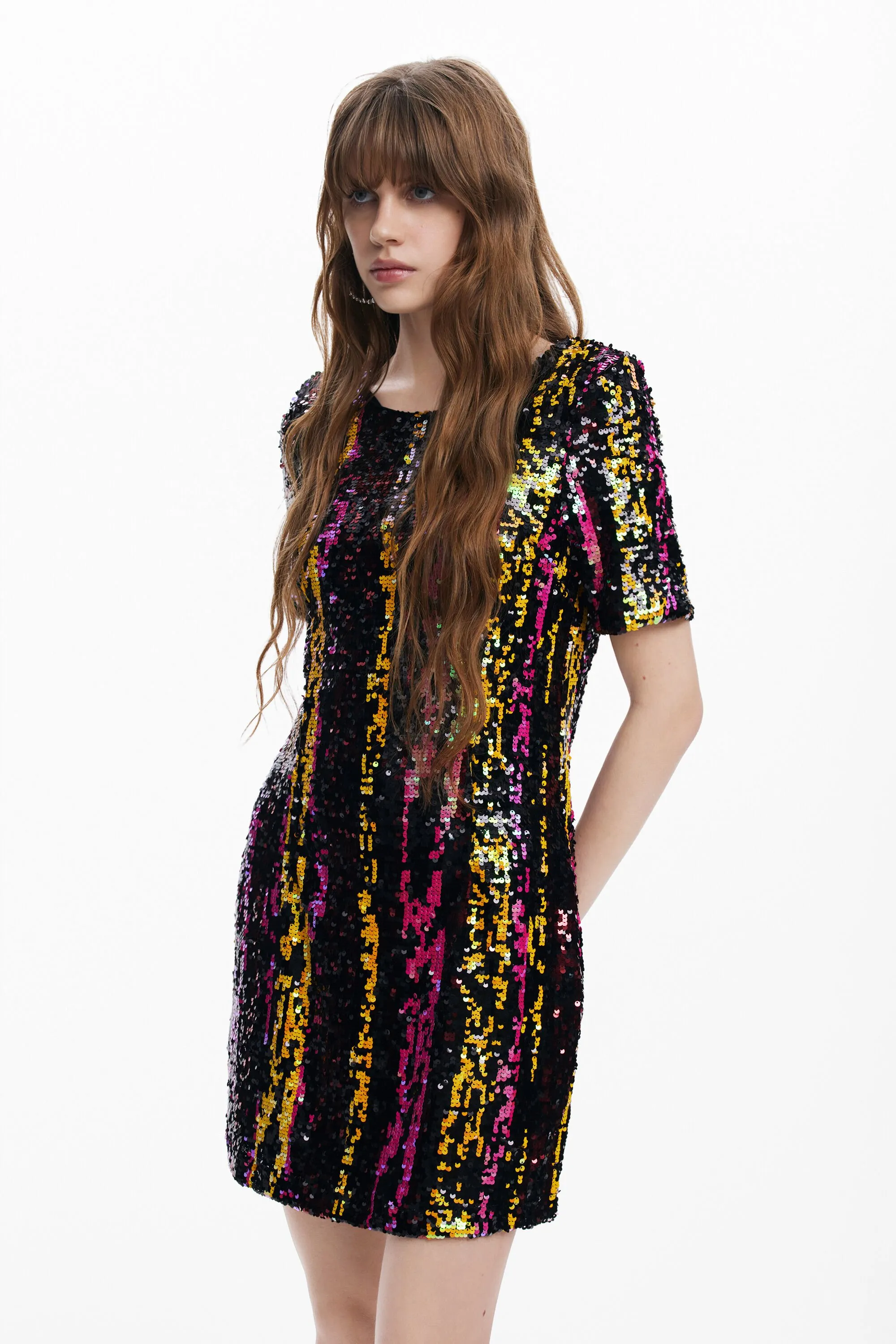 Vestido corto lentejuelas