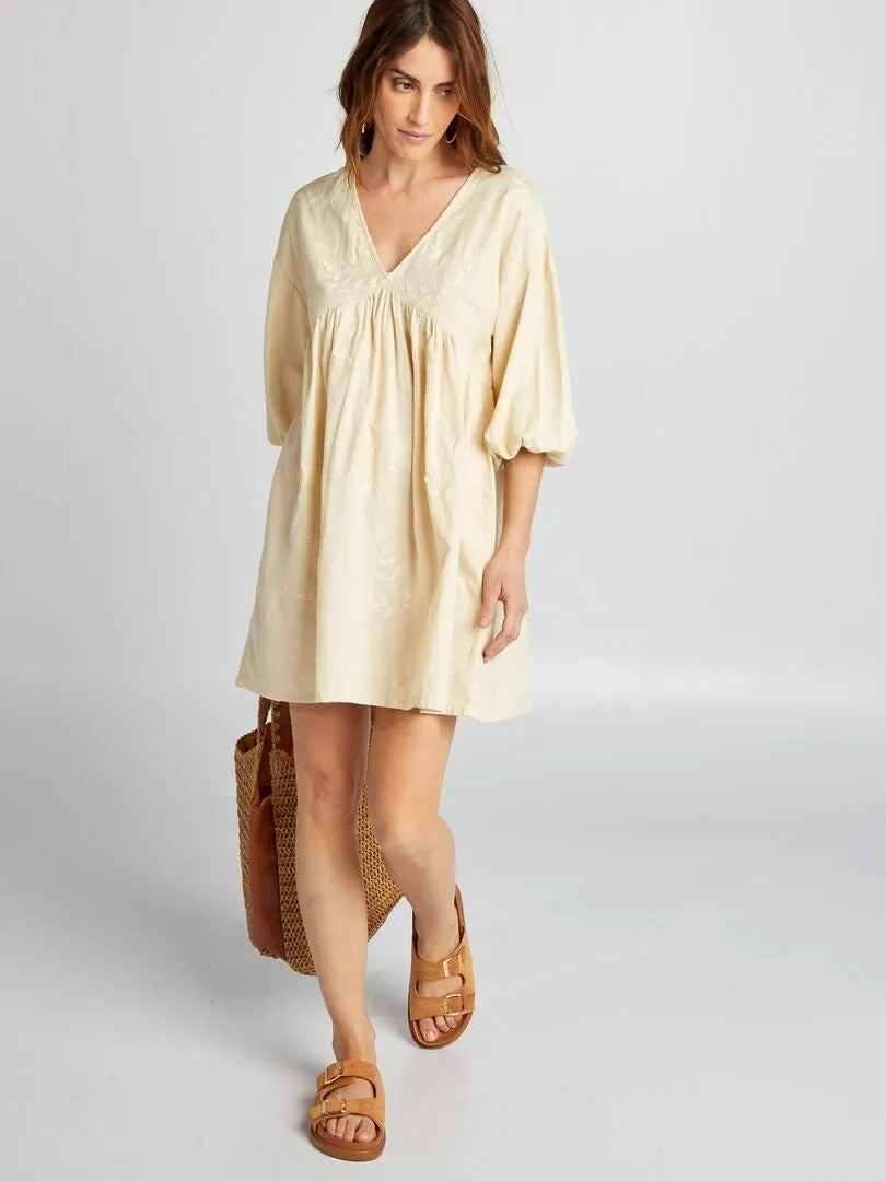 VESTIDO DE MEZCLA DE LINO CON MOTIVOS BORDADOS  BEIGE