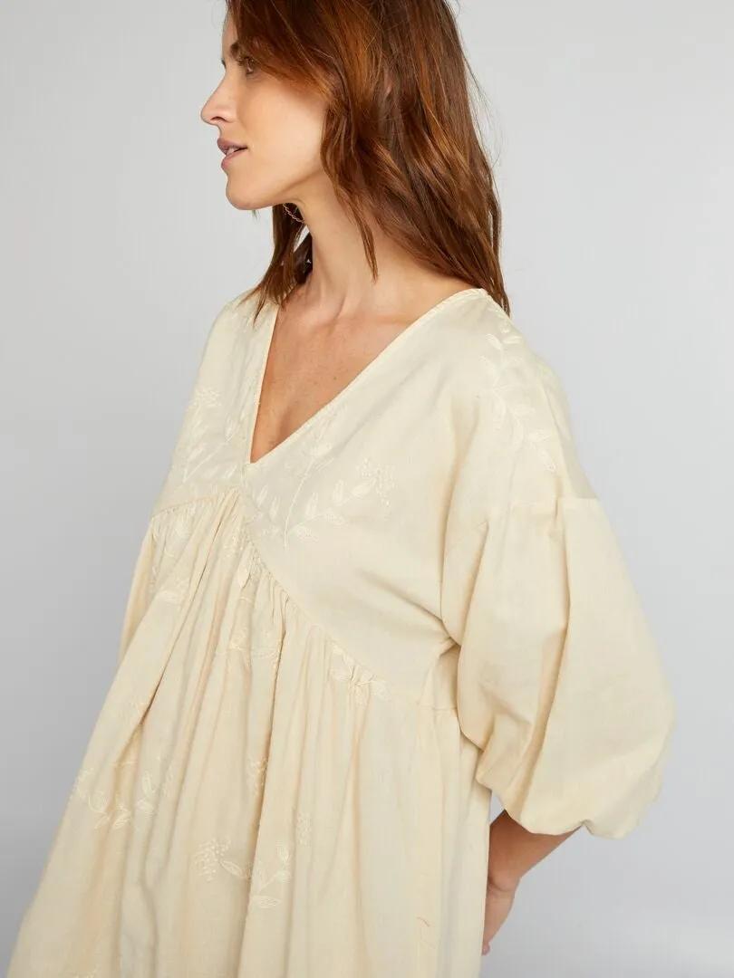 VESTIDO DE MEZCLA DE LINO CON MOTIVOS BORDADOS  BEIGE