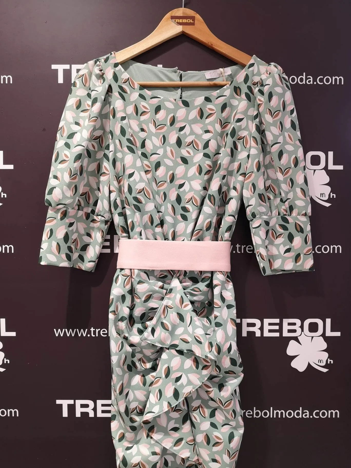 Vestido estampado en tonos pastel