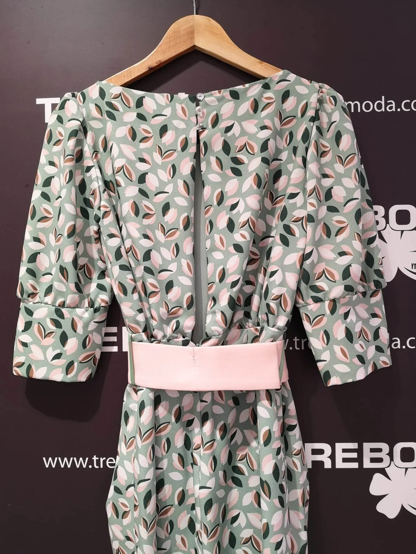 Vestido estampado en tonos pastel