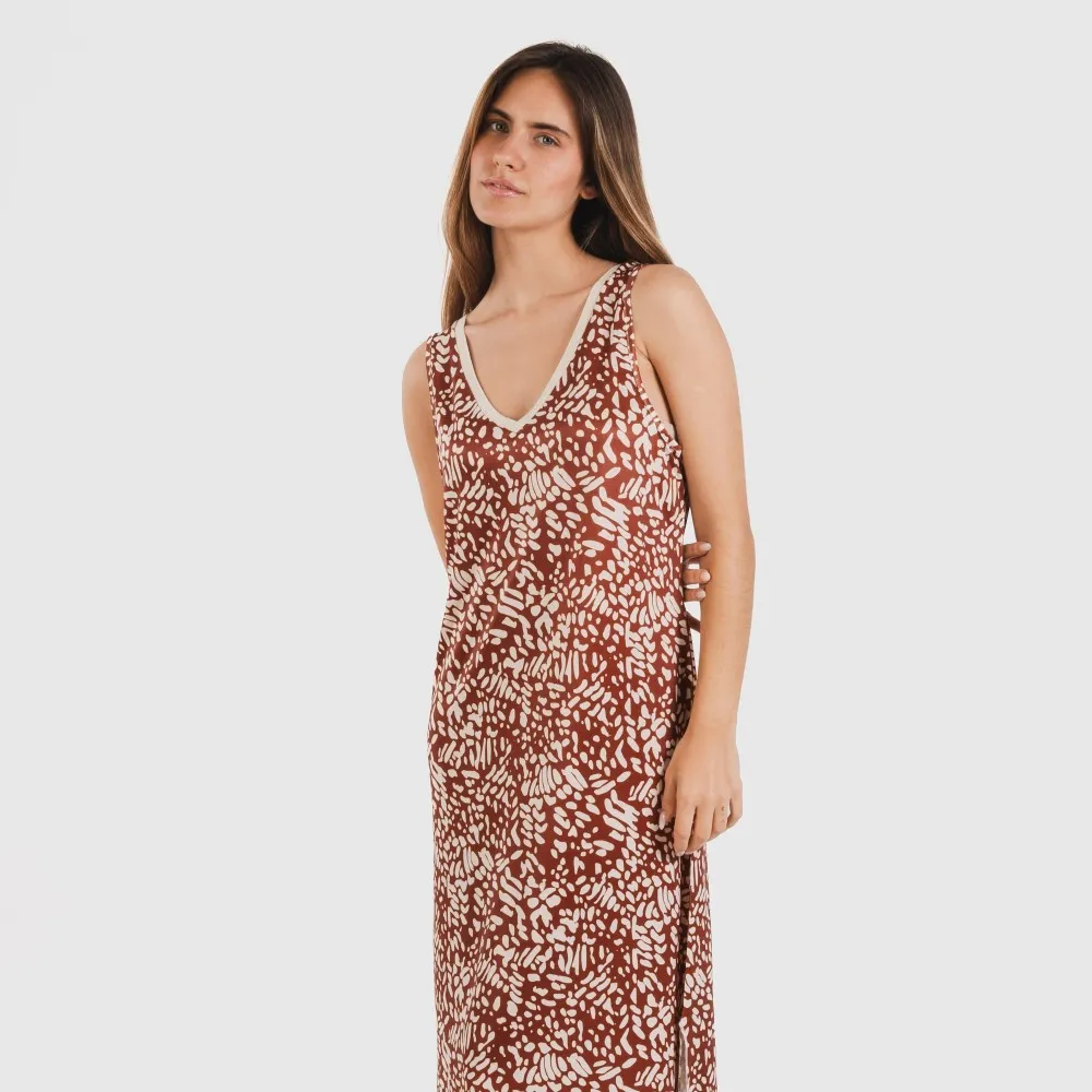 Vestido midi tirantes soft Miquela marrón