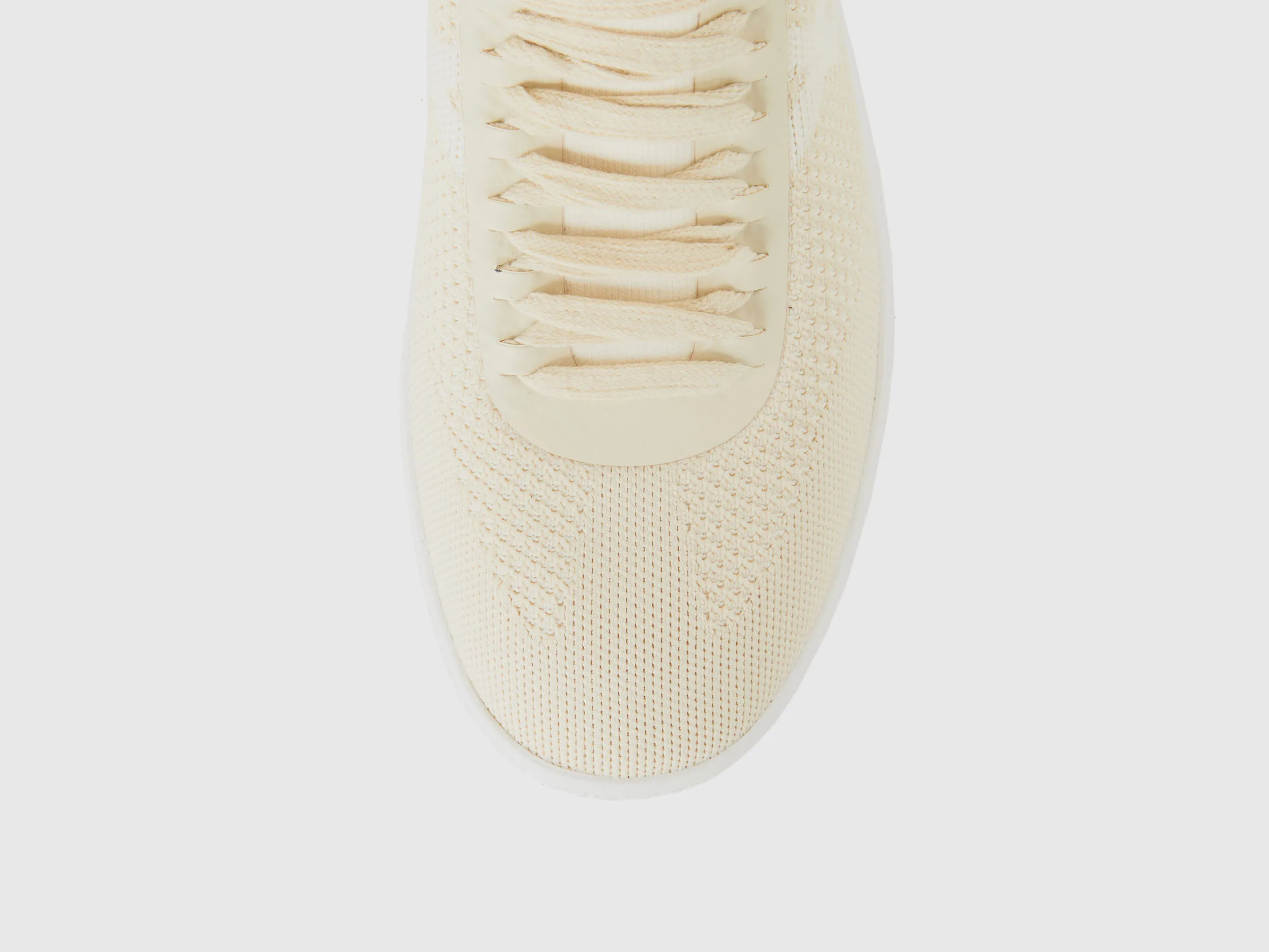 Zapatillas bajas blanco crema y beige